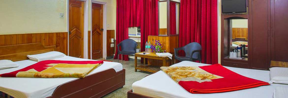 Deluxe Room in Hotel Raghunath in  Jammu
